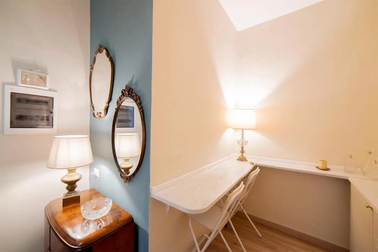 Apartment Romantica Residenza Sull'Arno Florence